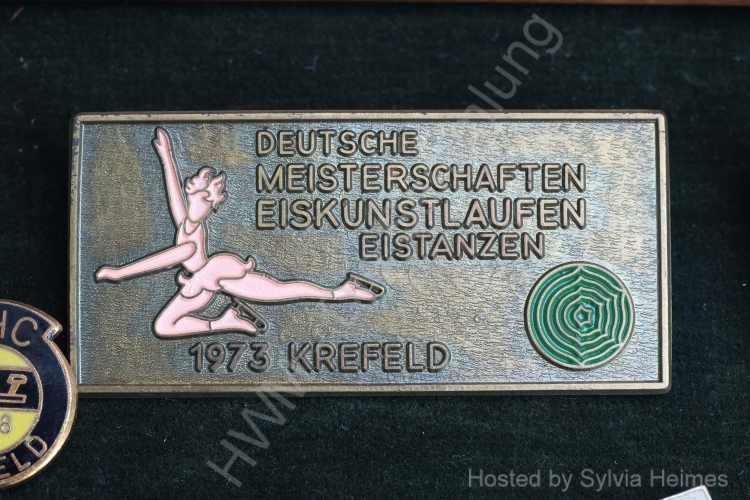 Deutsche Meisterschaften Eiskunstlauf Eistanzen 1973 Krefeld Anstecker