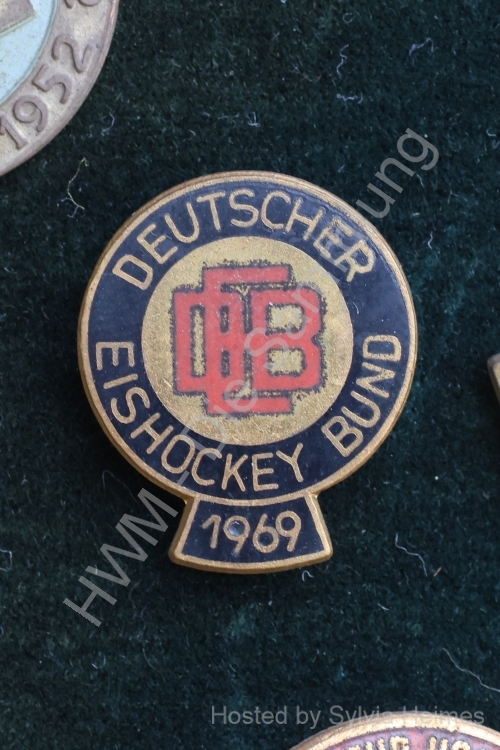DEB Deutscher Eishockey Bund 1969 Anstecknadel