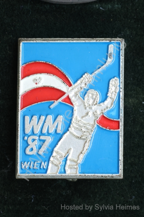 WM '87 Wien Anstecker
