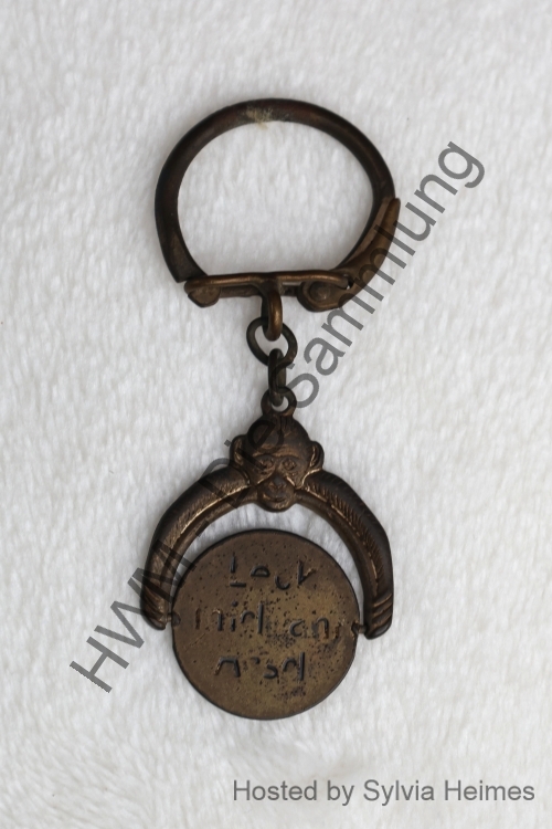 Schlüsselanhänger Schrift schlecht lesbar LMAA