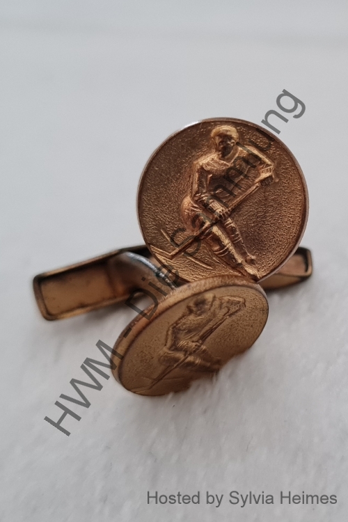 Manschettenknöpfe mit einem Eishockeyspieler