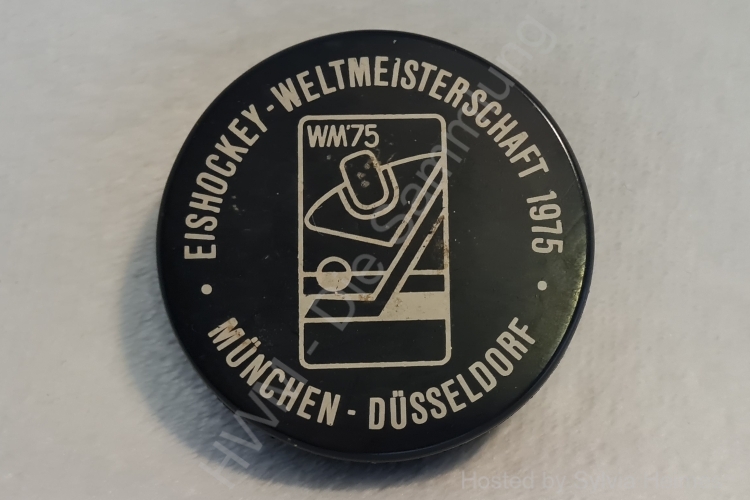Eishockey Weltmeisterschaft 1975 München - Düsseldorf Puck