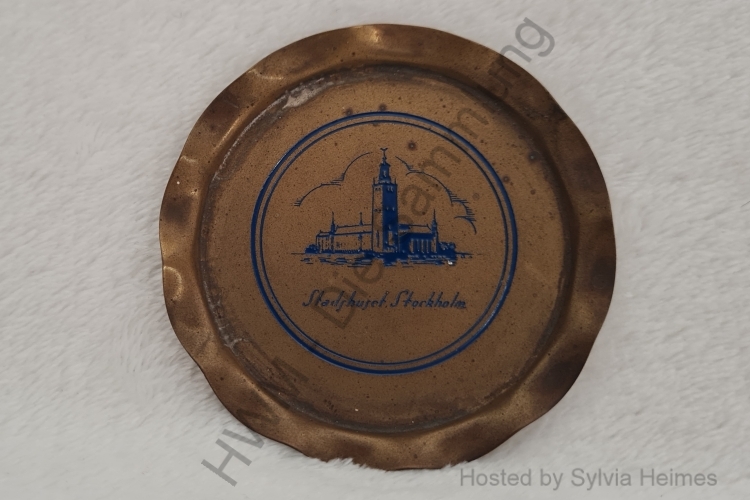 Stadtshuset Stockholm Teller Metall