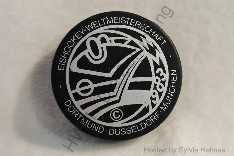 Eishockey-Weltmeisterschaft 1983 Dortmund - Düsseldorf - München Puck