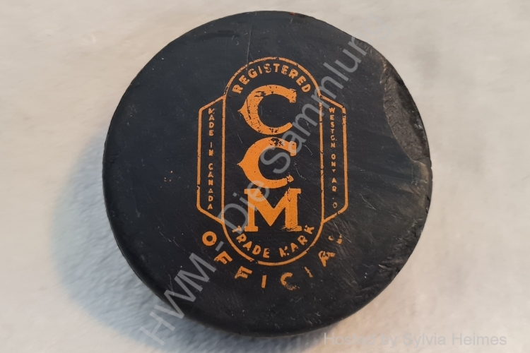 CCM Official Puck