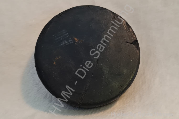 Puck ohne Logo oder mit nicht mehr erkennbarem Logo