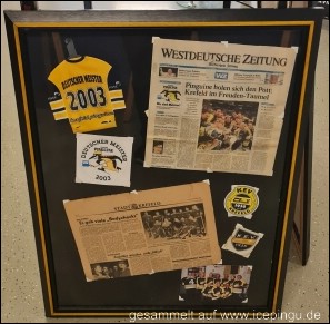 Erinnerungsrahmen mit beiden Meistern, 1952 und 2003.