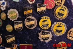 pins_buttons_nadeln_und_magnete46